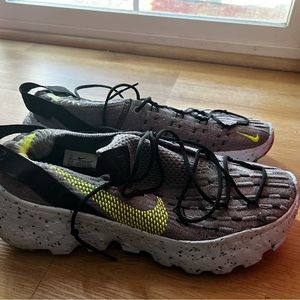 Nike Space Hippies Size 11
